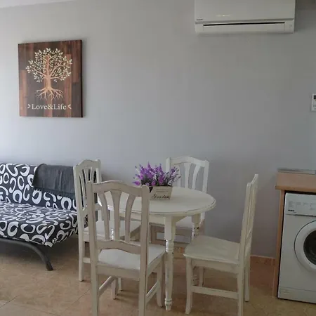 Apartment Lovely Familiar With Pool In Cap *
